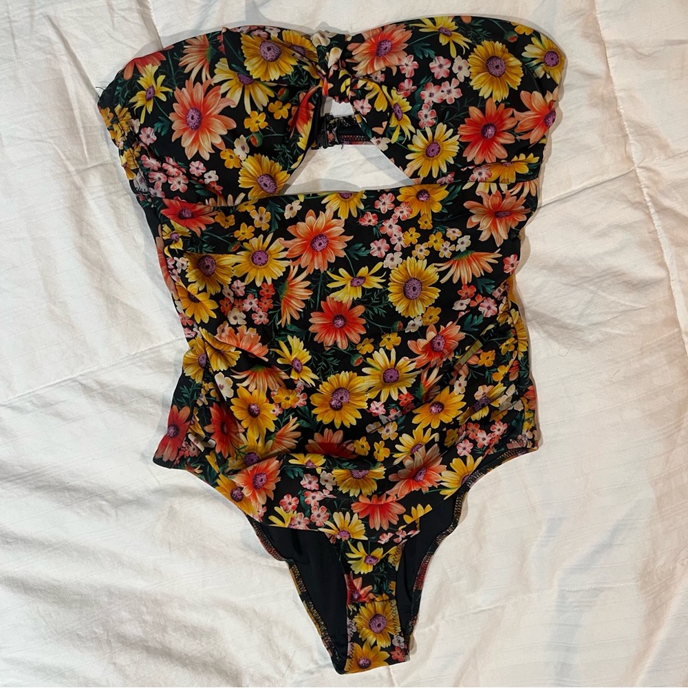 Zara floral swimsuit size S
